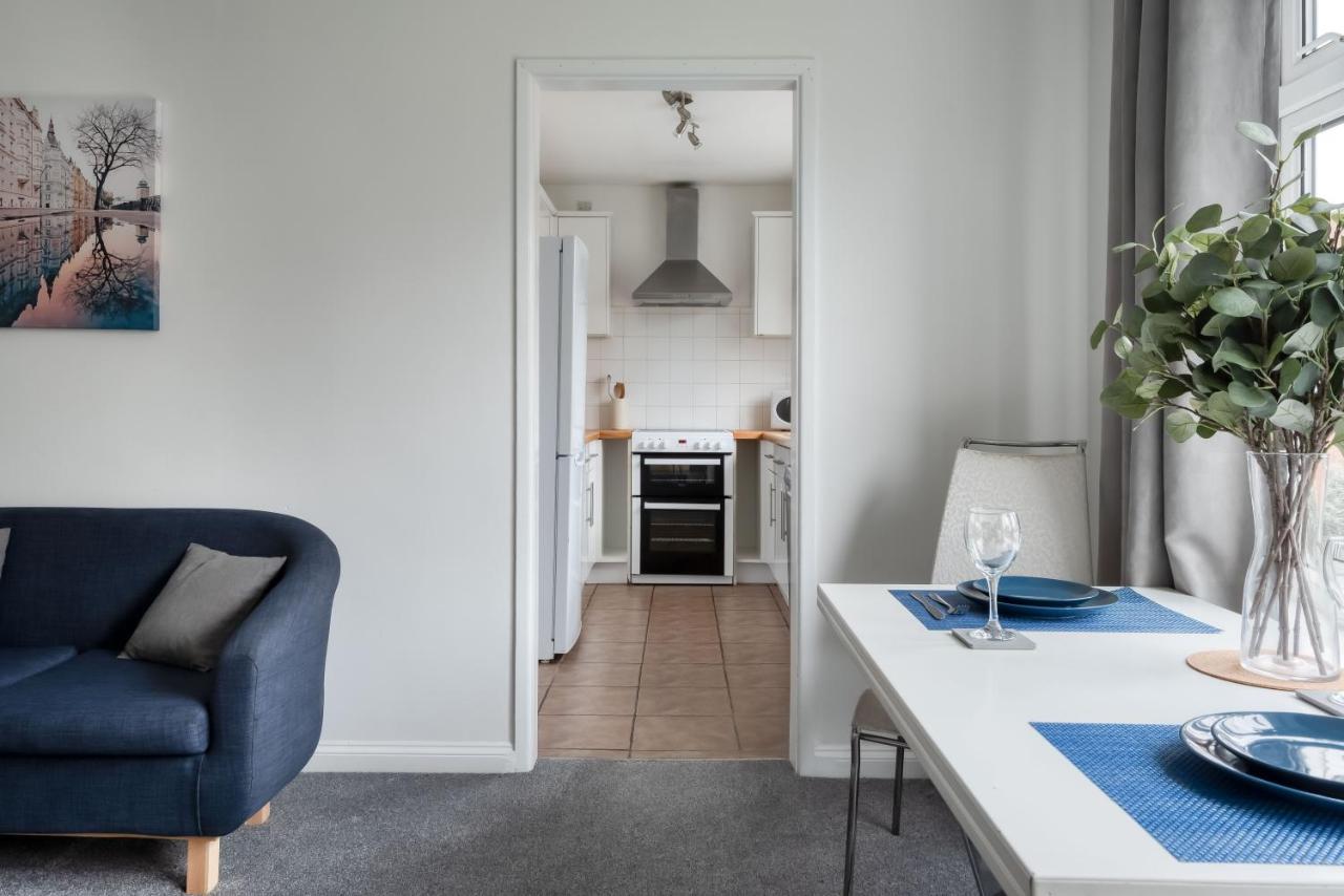 The Albert Road Flat Устър Екстериор снимка