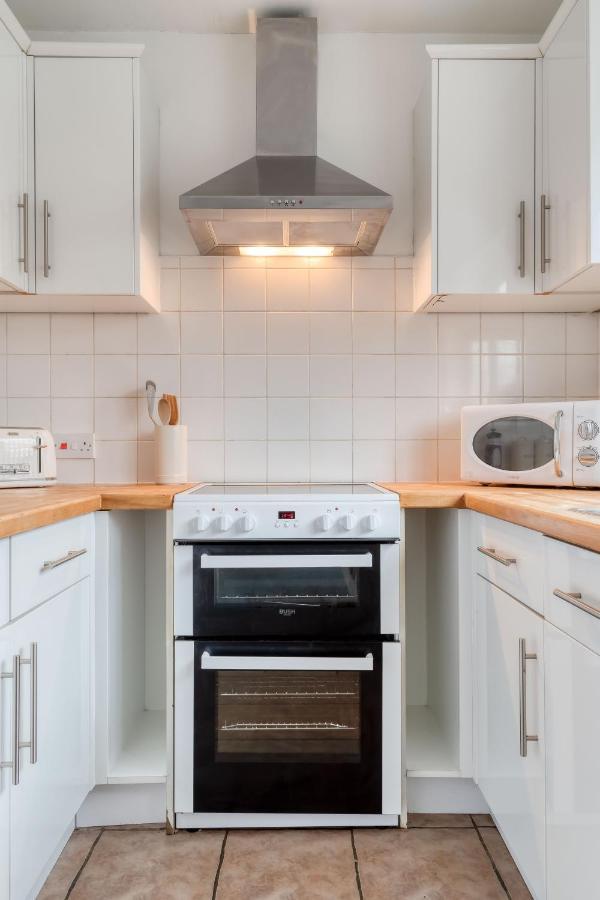 The Albert Road Flat Устър Екстериор снимка